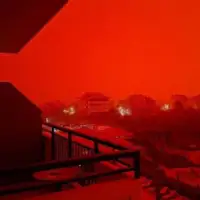 Crcka 04 Crveni dim prekrio nebo