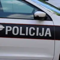 policija