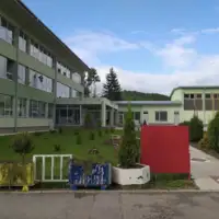 Sedma osnovna škola u Blažuju