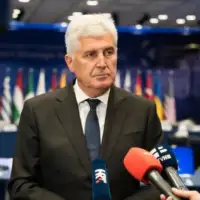 Dragan Covic 04 zagreb