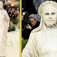 Heidi Klum Met Gala