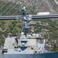 Americki ratni brod u Dubrovniku