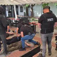 Prijedor 05 uhapsen policajac i dvije osobe pronadeni raketni bacaci