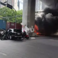 Bangkok sudar voz i autobus