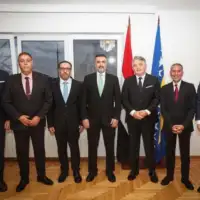 Zeljko Komsic arapske zemlje