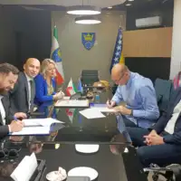 Vlada zdk ugovor potpisan ulaganje u kosarku