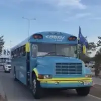 Mundijal debitanti dosli skolskim autobusom