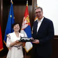 Vucic i Stela Li Byd