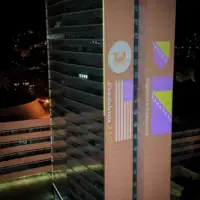 Parlament bih osvijetljen povodom americkog jubileja freedom 250
