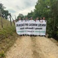 Bh fanaticosi na marsu mira necemo zaboraviti i oprostiti vhfffffff 6a4e2896d6c2c