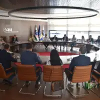 Sda izetbegovic sa mladim sda fb