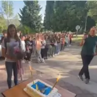 Lana pudar skola drugari