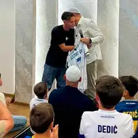 Amar Dedic svecano docekan u dzematu u Graz