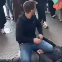 Amsterdam napad nozem