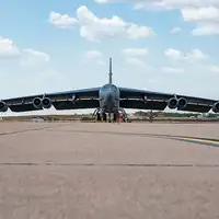 Avion bombarder B 52