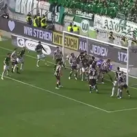 Bundesliga FC St Pauli Nikola Vasilj Vasilj u utakmici sezone postigao nevjerovatan autogol