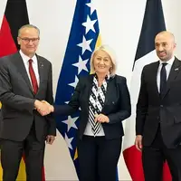 Gunther Krichbaum Borjana Kristo i Benjamin Haddad