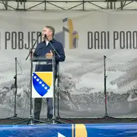 Komsic vlasic