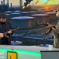 Iran 05 Kalasnjikovi u TV studiju Iranski oficiri u programu obucavaju stanovnistvo u slucaju americke invazije