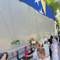 Kolona s tabutima deset zrtava genocida u Srebrenici krenula iz Visokog prema Potocarima 2026