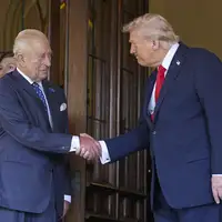 Kralj Charles Donald Trump  WPA Pool/Getty Images