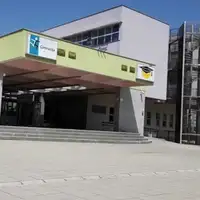 Peta gimnazija