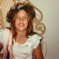 Sarah Geer pozira za fotografiju prije nego sto je nestala 1982 godine