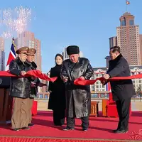 Sjeverna Koreja otvorila novi stambeni blok za porodice poginulih u ratu u Ukrajini