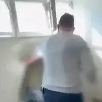 Uhapsen nastavnik koji je nasrnuo na troje ucenika u osnovnoj skoli u Sarajevu