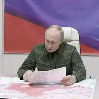 Vladimir Putin obukao vojnu uniformu
