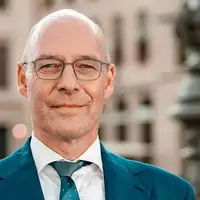 Alexander wolf afdjpg 1200