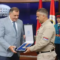 Milorad Dodik odlikovao jedinice iz Srbije
