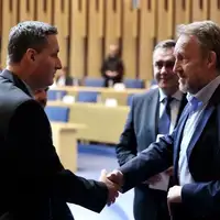 Denis becirovic bakir izetbegovic