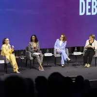 Un debata