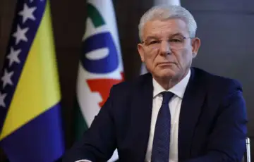 Šefik Džaferović / Fena