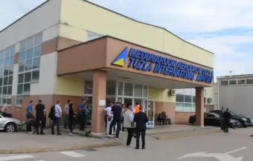 aerodrom Tuzla. Facebook