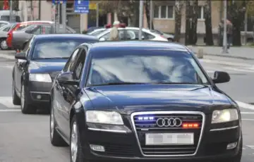 Sluzbena vozila treptaci