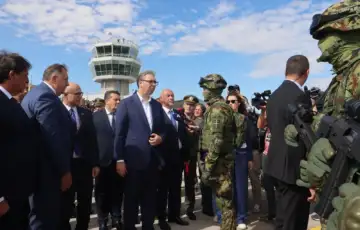 Aleksandar Vucic vojska