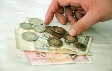 Minimalna plata novac