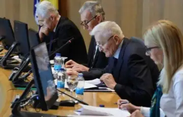 Nikola spiric 04 fena