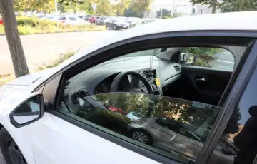 Auto prozor