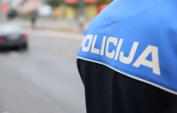 Policija