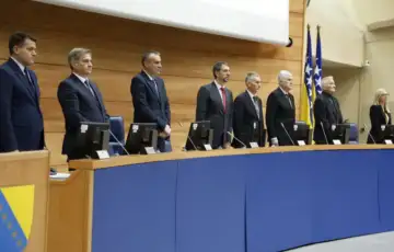 Oba doma Parlamenta Bi H