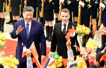 Emmanuel Macron Xi Jinping 11  X