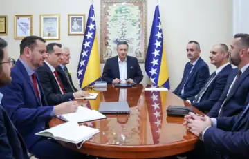 Denis Bećirović sa delegacijom kluba Bošnjaka Mostar