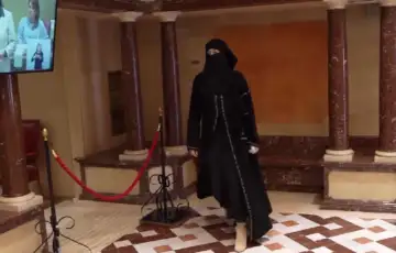 Virginia Martinez nikab