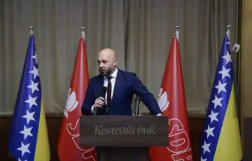 Almin hopovac usk 872x610