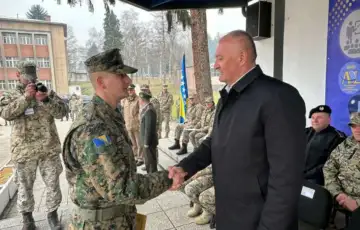 Helez oficiri3 872x610