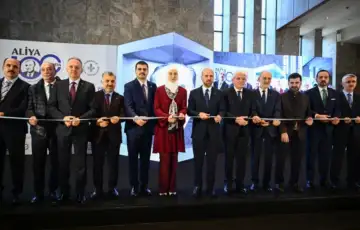 U Istanbulu otvorena izlozba Sto godina Alije Izetbegovica