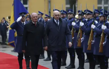 Guido Crosetto zukan helez